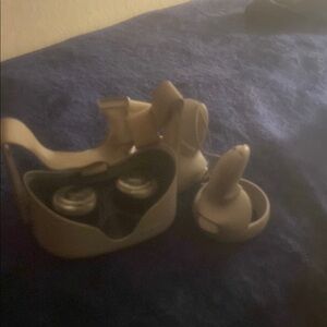 Cream Virtual Reality Headset